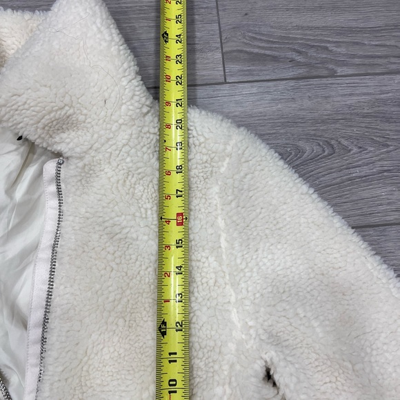 H&M teddy jacket - Picture 5 of 6